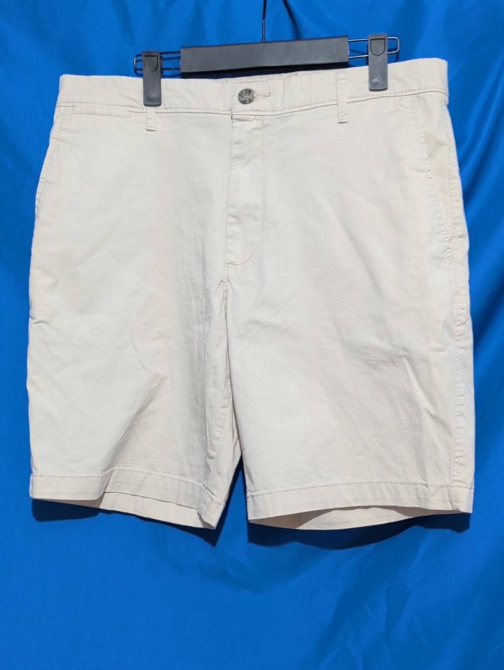Goodfellow & Co Cream Flat Front Chino Shorts